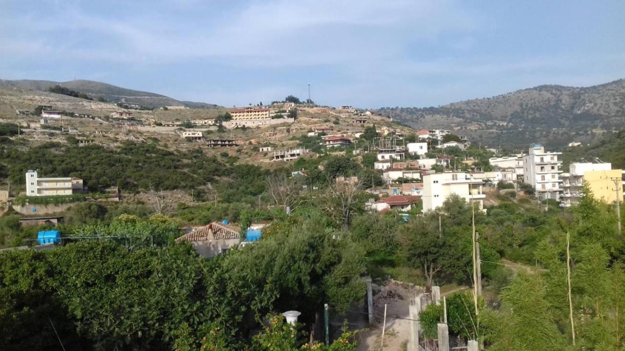 Gezos Apartment Himare Eksteriør bilde