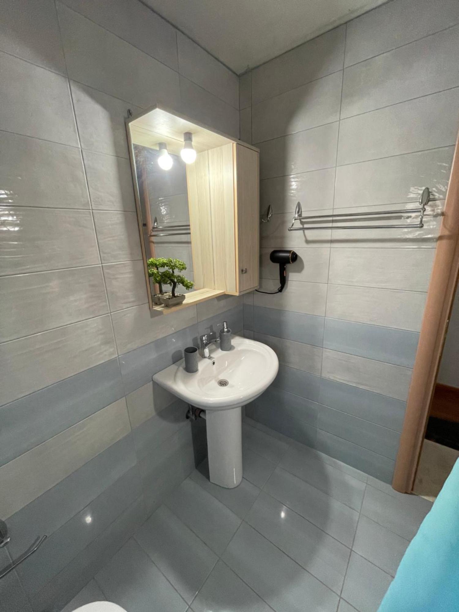 Gezos Apartment Himare Eksteriør bilde